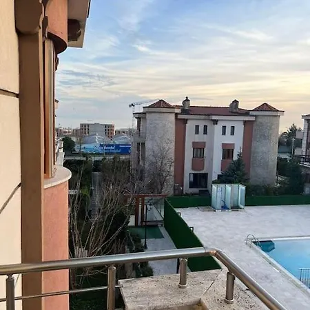 Villa A Comfy By The Marina Istambul